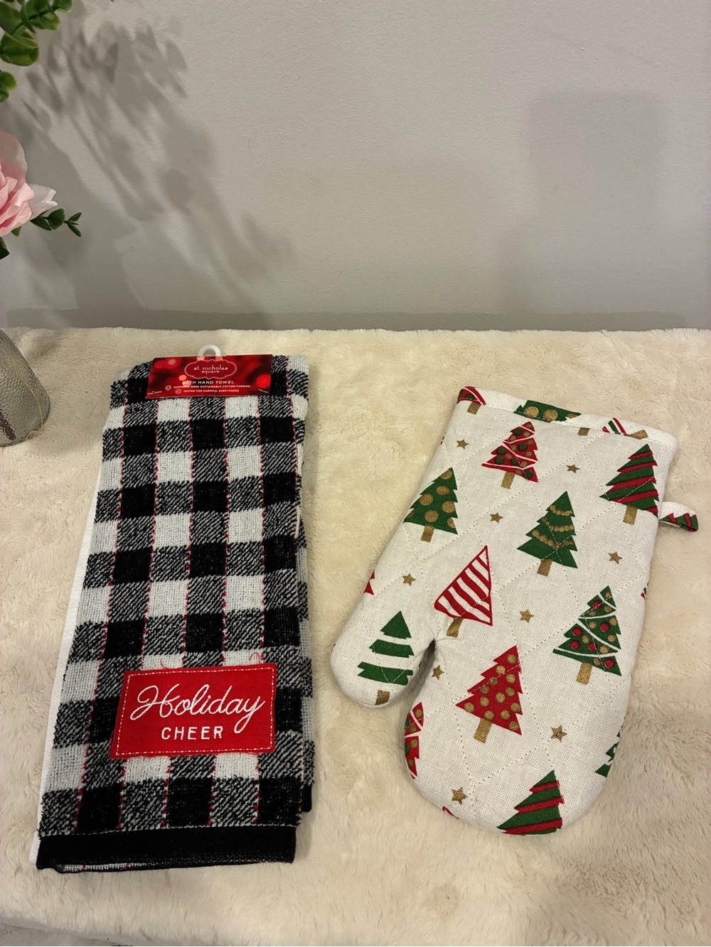 Holiday Cheer Black Plaid Kitchen Towel & Christmas Tree Oven Mitt Set